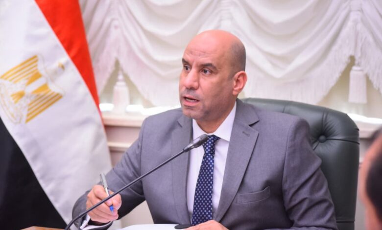 وزير العمل